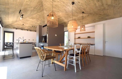 Linardici Villa | Villa avec piscine dans un environnement naturel authentique