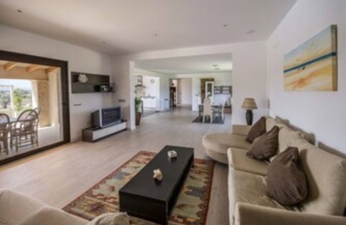 Es Palmer Chalet De Ski | Villa with pool in front of Es Trenc