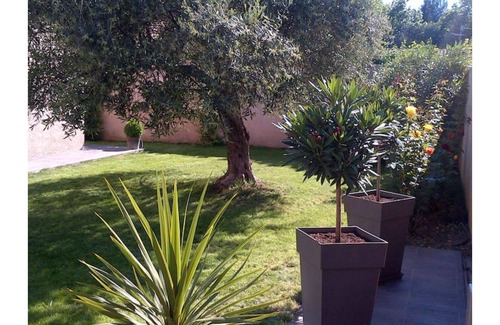 Valergues Villa | Villa with pool near Montpellier and beaches