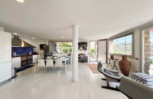 Espero-Pax Appartement | Villa with pool, walking distance to beaches