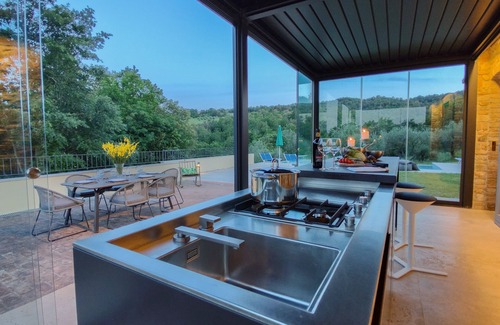 San Macario In Monte Villa | Cottage with private pool near Siena