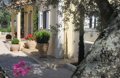 Karavados Villa | Villa avec piscine privée, vue sur la mer et la montagne
