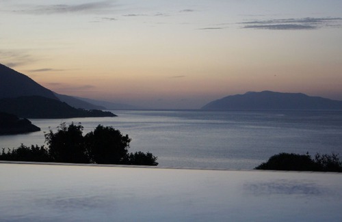 Eleios-Pronnoi Villa | Villa avec piscine privée - sans fin vue sur la mer / vue sur la montagne - Villa Di Capri