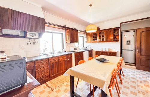 Corroios Villa | Villa avec piscine privée et jardin | plage & golf à 5 mins | Lisbonne à 20 mins