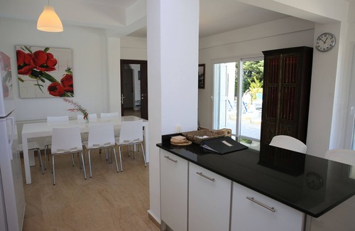 Ozankoy Villa | Villa avec piscine privée et vue sur la mer imprenable panoramique