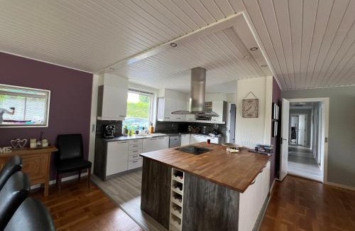 Ringsted Villa | Villa with private pool and jacuzzi