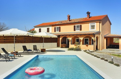 Hreljici Maison | Villa avec piscine privée, aire de jeux pour enfants, WiFi, climatisation
