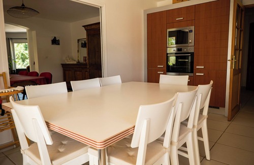 Garrigues Villa | Villa avec piscine sécurisée, SPA, 14 personnes, 6 chambres, calme, tout confort