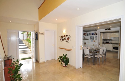 Badia Blava Chalet De Ski | Villa with spectacular oceanfront views, wonderful sunsets!