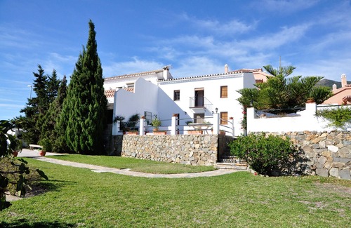 Benalmadena Villa | Villa with spectacular views, extensive garden with private pool Wifi