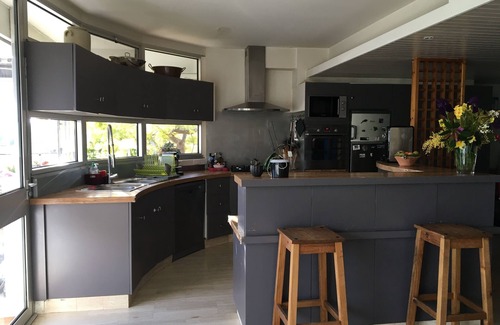 Nyons Villa | Villa avec piscine ensoleillée et vue imprenable sur la campagne de Nyons