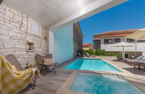 Rovinjsko Selo Cottage | Villa avec piscine pouvant accueillir jusqu'à 10 pax située à Rovinjsko Selo