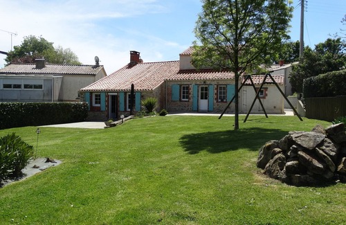 La Roche-sur-Yon Villa | Villa avec piscine au cœur de la Vendée, à 2 pas du golf de la Domangère
