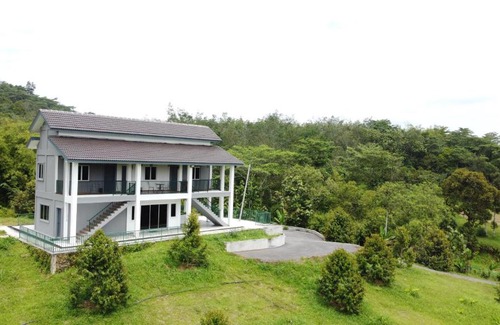 Hulu Selangor Maison | Villa with Titiwangsa Hill View