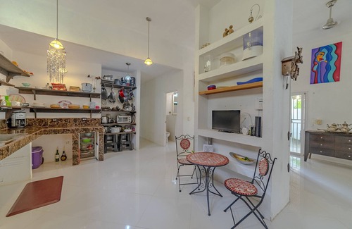 Villas Xihu Maison | Villa Xihu Luna Callada - Dog Friendly!