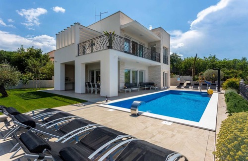 Klimno Villa | Maison Zara (63561-K1)