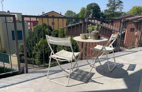 Bergamo Appartement | Villa Zina - Apt Giallo - 10 min from city centre and airport