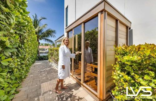 East Fort Lauderdale Maison | Villabella Luxe 100ft Waterfront Villa With 6bedrooms65bathrooms 5 Minute To Beach Chefaposs Kitchen Heated Poolhot Tub Outdoor Bbq Kitchen Sonos