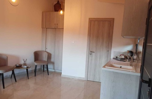 Pelentri Appartement | Village Gem Peledri Studio