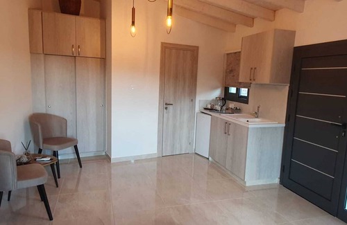 Pelentri Appartement | Village Gem Peledri Studio