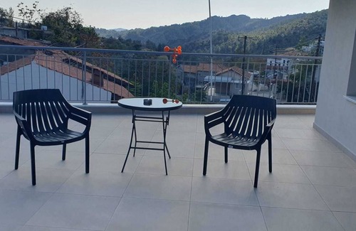 Pelentri Appartement | Village Gem Peledri Studio