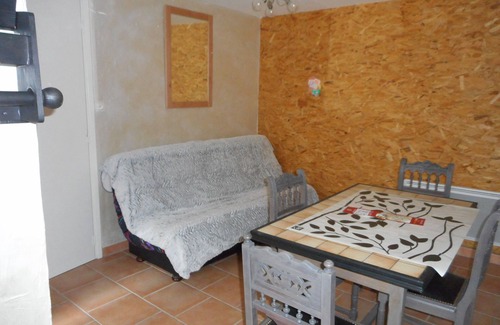 Soueix-Rogalle Maison | Village house 2/3 pers near Ariège hiking trails