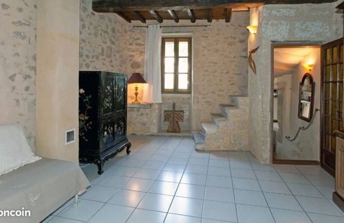 Collias Maison | Village house, perfect for holidays with friends and family, on the banks of the Gardon