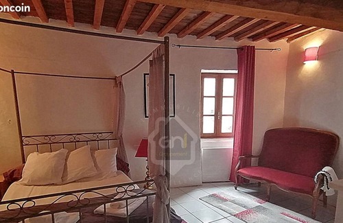 Collias Maison | Village house, perfect for holidays with friends and family, on the banks of the Gardon