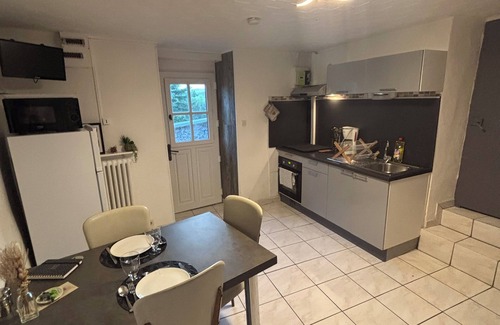 Espaly-Saint-Marcel Maison | 🏡 Village house with terrace, near Le Puy-en-Velay