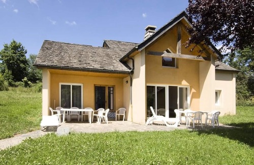 Mende Maison | Village de Gîtes Le Colombier - Gîte 12 Personnes