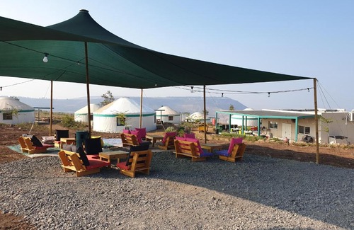 Giv'at Yo'av Autre | Village on the Cliff