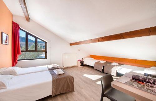 Cerniebaud Hôtel | Village vacances Chalet de la Haute-Joux