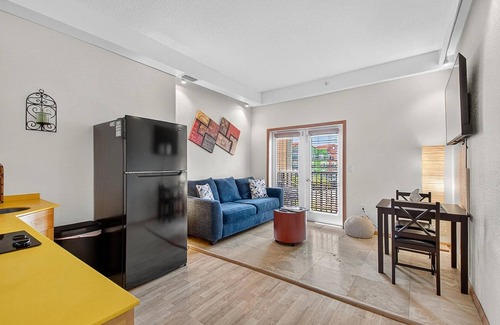 Palm Coast Copropriété | Village View Condo | European Village | Minutes to Beach, Shops & Dining