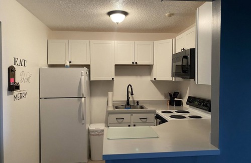 Weirs Beach Copropriété | Les villages à Winnipesaukee Condo, marcher à Weirs Beach ou simplement profiter de la piscine!