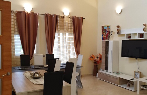 Olivella Maison | VILLAILUSIONS, RESORT AT 15KM SITGES. Swimming pool, sauna, spa, billiards, table soccer, barbecue.