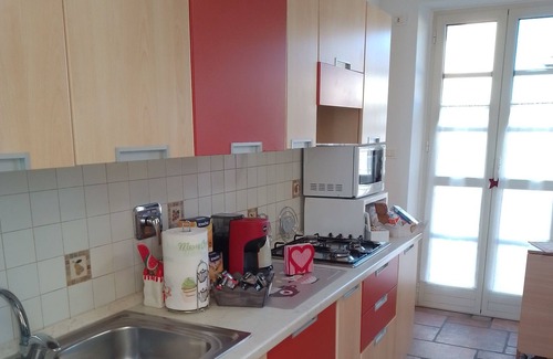 Villanova d'Asti Appartement | Villanova d 'Asti Centro - Studio apartment with penthouse terrace overlooking the Church of the Batù