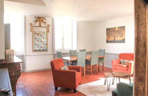 Auch Appartement | Villaret - Très spacieux en Coeur de Ville - 2ème étage