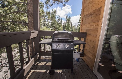 Lake Forest Copropriété | 3br confortable et plaisant, 2ba Condo avec HOA Services, 1. 5 Miles de Tahoe City!