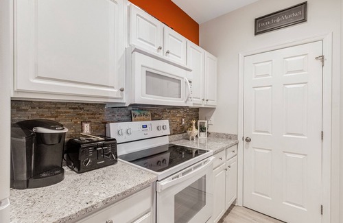 Lewes Copropriété | Villas at Bay Crossing - perfectly appointed with pool & patio - beaches nearby