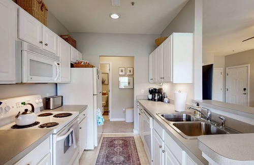 Rehoboth Beach Copropriété | Villas at Bay Crossing pet friendly condo w/shared pool, balcony