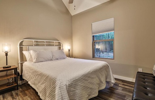 Tate Cabine | Villas at Gingershack Farms