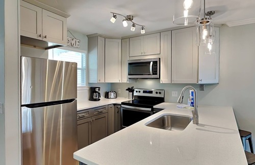 West Panama City Beach Maison | Villas by the Sea | Close to Beach, Gulf View + Amenities