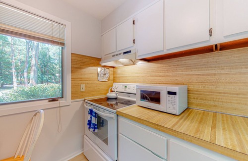 Bethany Beach Copropriété | Villas of Bethany West - 792B Salt Pond Circle | Lovely condo with pool & tennis