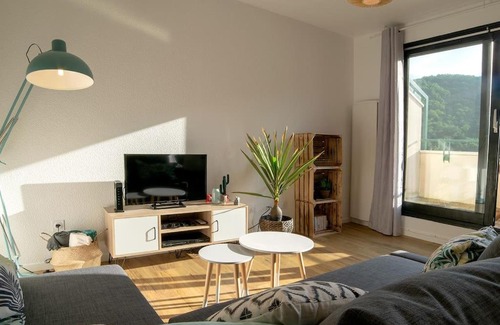 Chamalieres Appartement | Ville & Nature, Belle Vue avec Piscine