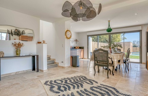 Villereal Maison | Villeréal – Gîte haut de gamme avec piscine, idéal pour 10 personnes