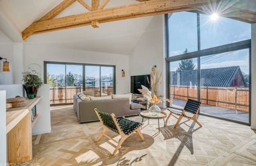 Villereal Maison | Villeréal – Gîte haut de gamme avec piscine, idéal pour 10 personnes