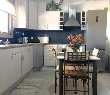 Favatata Appartement | Villeta Nikol