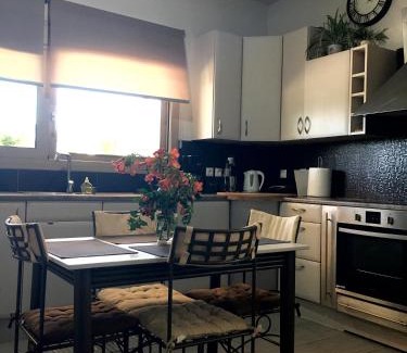 Favatata Appartement | Villeta Nikol