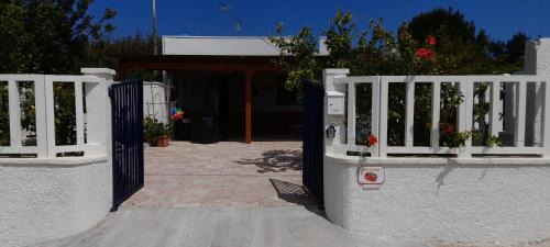 Torre Specchia Ruggeri Maison | Villino Il melograno