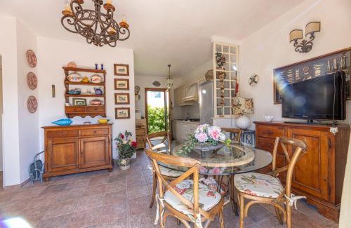 Porto Azzurro Maison | Villino la Polveriera Cottage a Porto Azzurro - Goelba